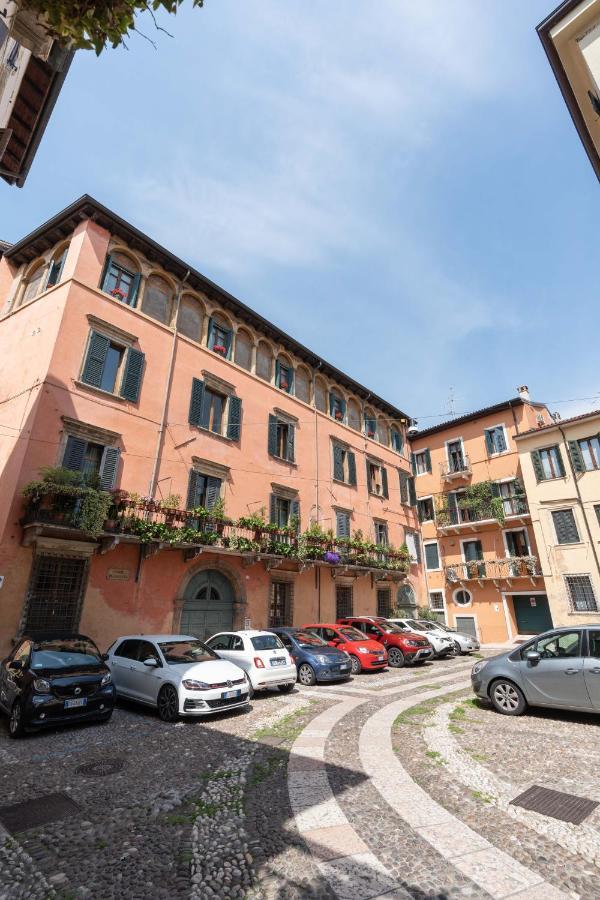 Romeo And Juliet Apartments ヴェローナ エクステリア 写真