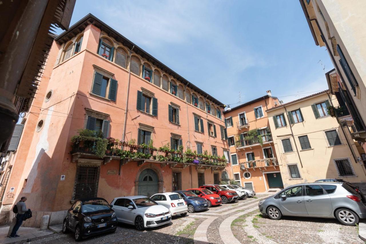 Romeo And Juliet Apartments ヴェローナ エクステリア 写真